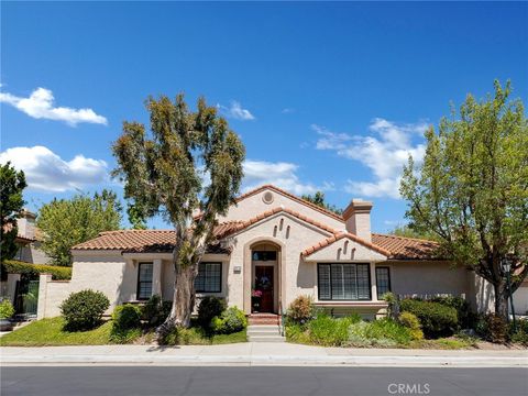 Photo of 424 Country Club DR, Simi Valley, CA 93065 (MLS # SR26103527)