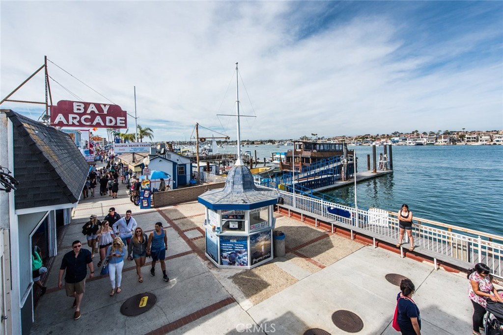 Corona del Mar North of PCH (CNHW) - Residential Lease