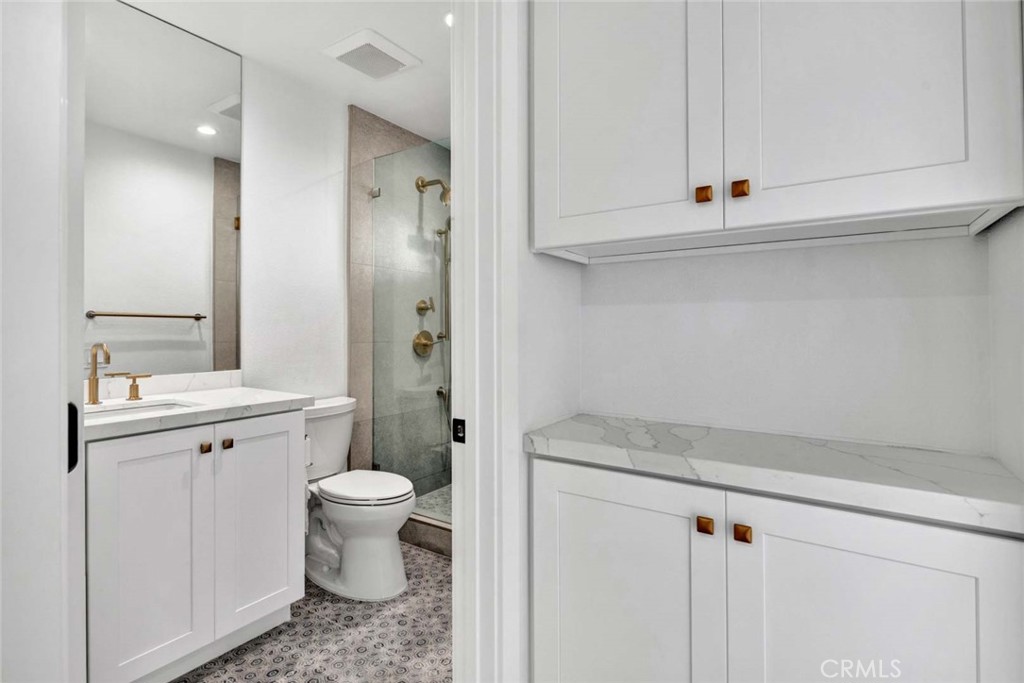 Corona del Mar North of PCH (CNHW) - Residential Lease