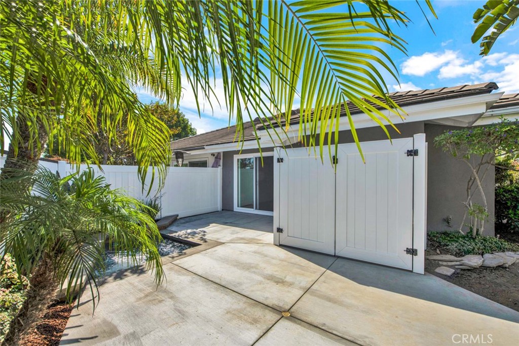 Corona del Mar North of PCH (CNHW) - Residential Lease