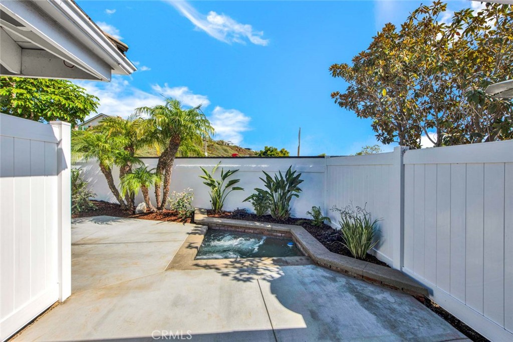 Corona del Mar North of PCH (CNHW) - Residential Lease