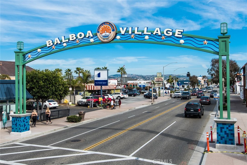 Corona del Mar North of PCH (CNHW) - Residential Lease