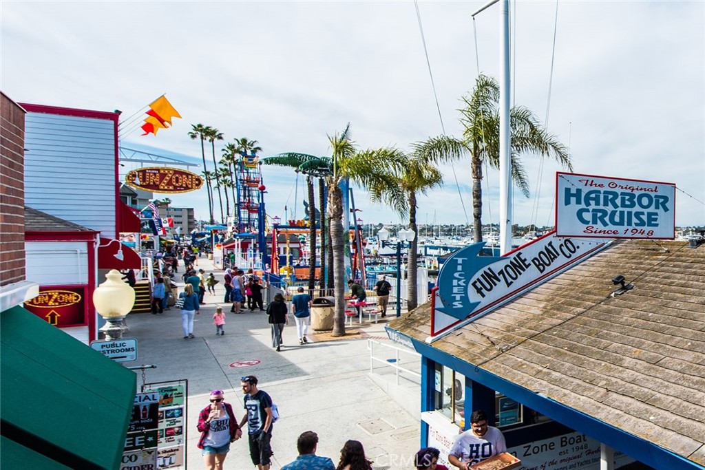 Corona del Mar North of PCH (CNHW) - Residential Lease