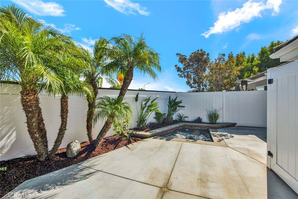 Corona del Mar North of PCH (CNHW) - Residential Lease