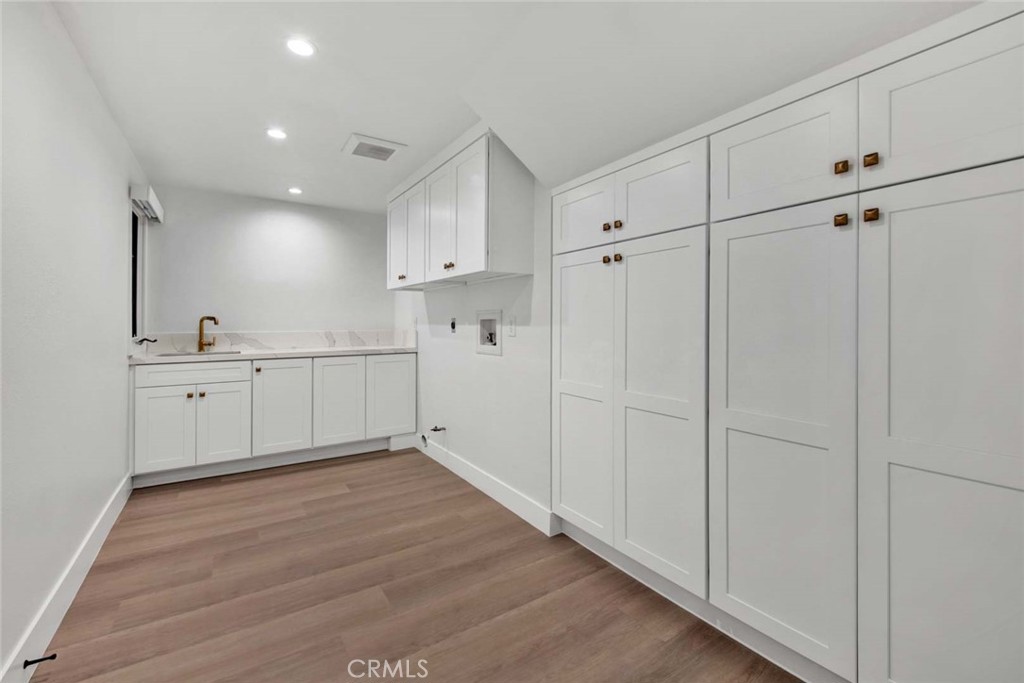 Corona del Mar North of PCH (CNHW) - Residential Lease