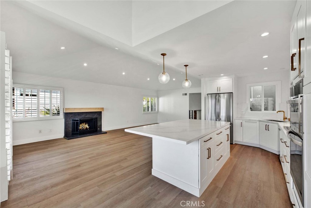 Corona del Mar North of PCH (CNHW) - Residential Lease