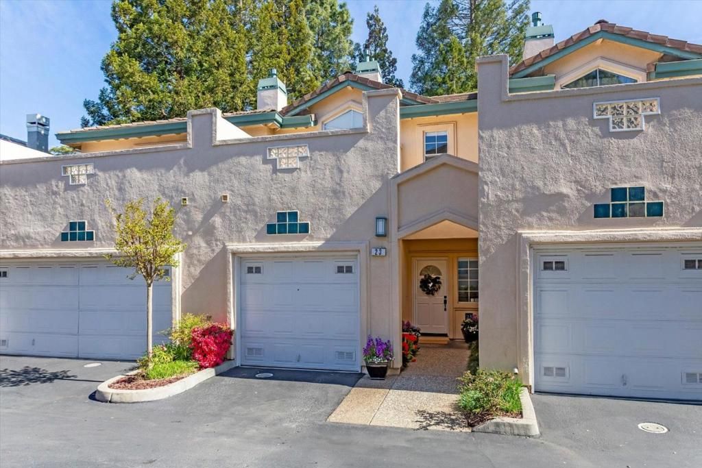 Photo of 4173 El Camino Real Real #23, Palo Alto, CA 94306 (MLS # ML82039179)