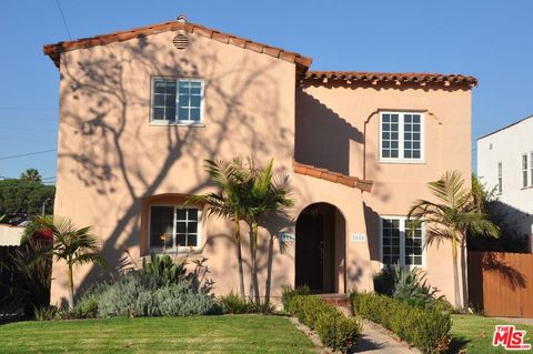 Photo of 1611 Ellsmere Avenue, Los Angeles, CA 90019 (MLS # 25620819)