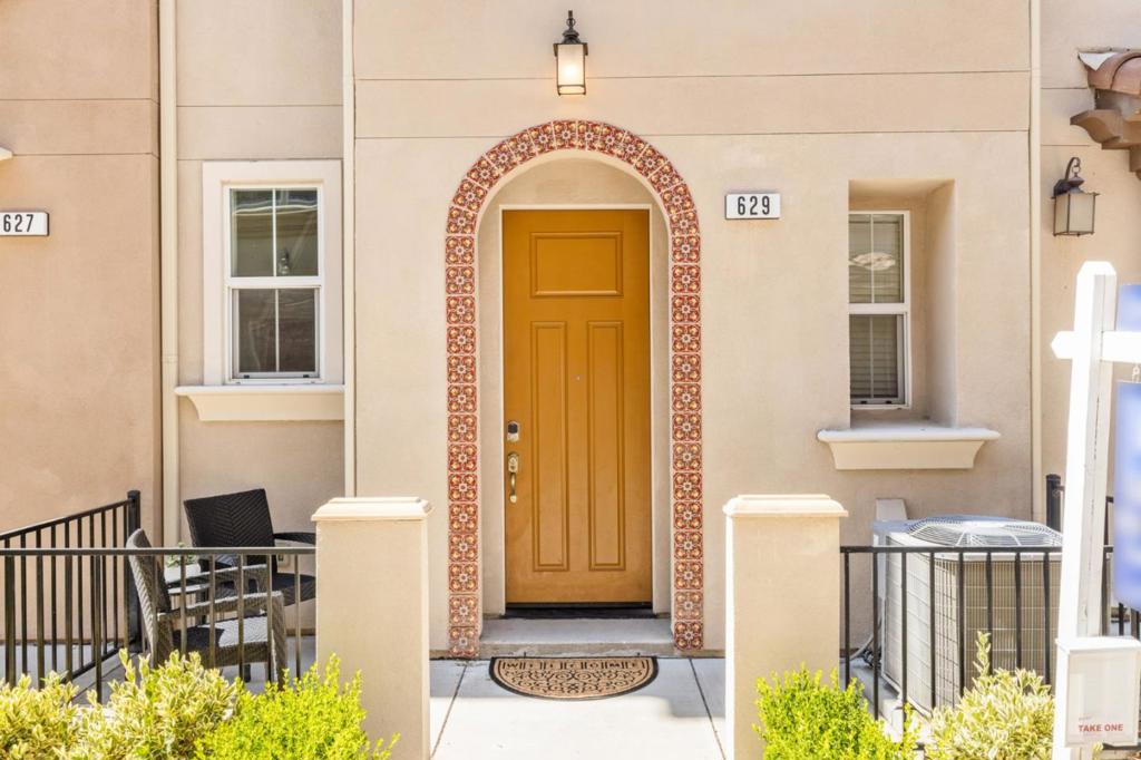 Welcome home, move-in-ready 3 bedrooms, 3 baths townhome offering 1,643 sqft of thoughtfully designed living space. Step into an open floorplan featuring vaulted ceilings, gleaming hardwood floor and custom 8" interior doors throughout. The chefs kitchen boasts quartz countertops, a pantry, and seamlessly connects to the dining area and spacious living room ideal for both entertaining and everyday comfort. The home offers main level bedroom with murphy bed two spacious en-suites including a primary suite with a dual vanity Caesarstone countertop, walk-in closet, and an additional wall closet. The junior suite also features a private bath and its own walk-in closet. Enjoy comfort year-round with dual-zone heating and cooling, and appreciate the added touches like recessed lighting and built-in organizers, ample storage closets. Conveniently situated just steps from the Great Mall, VTA/BART station, offering quick access to major highways 880, 680 and 237. Enjoy abundant nearby recreation including Sal Cracolice Recreation Facility, Tennis Court, Playground, BBQ/Picnic area at Bob McGuire Park- all just around the corner also within close proximity to top-rated public and private schools. Low HOA, no rental restriction Dont miss your opportunity!