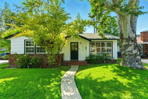 5517 Bevis Avenue Sherman Oaks CA 91411
