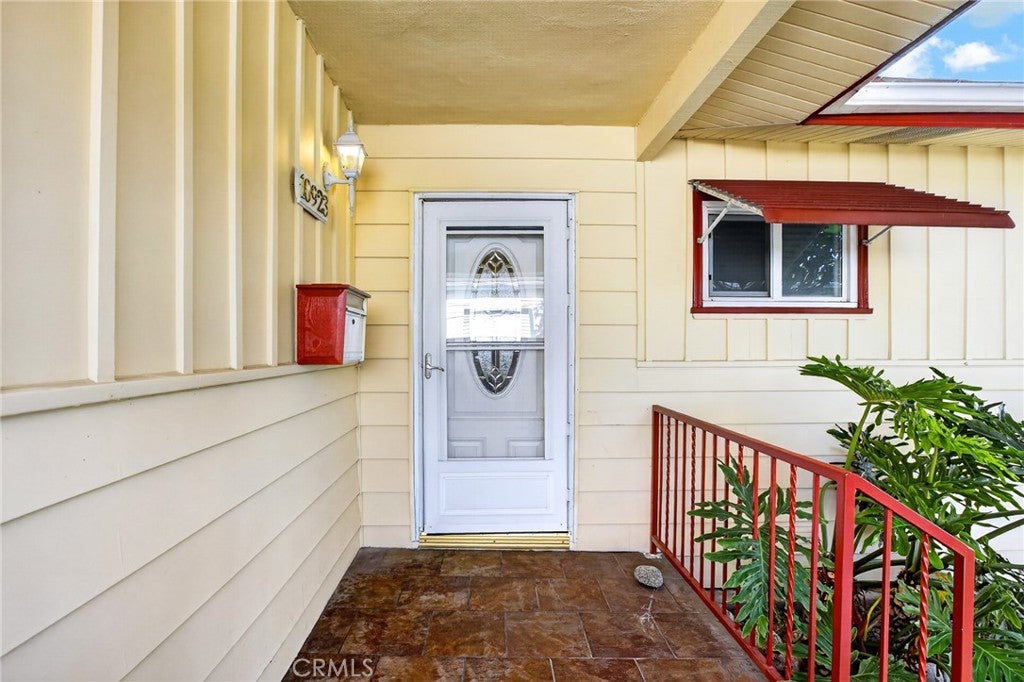 10923 Belcher