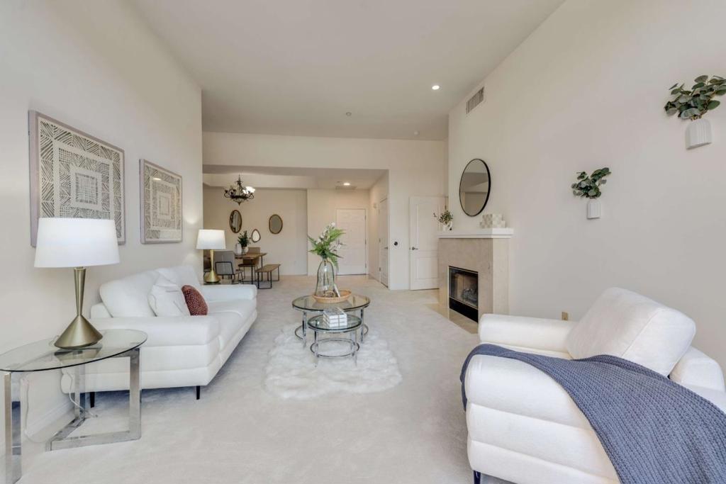 130 E San Fernando Street 25