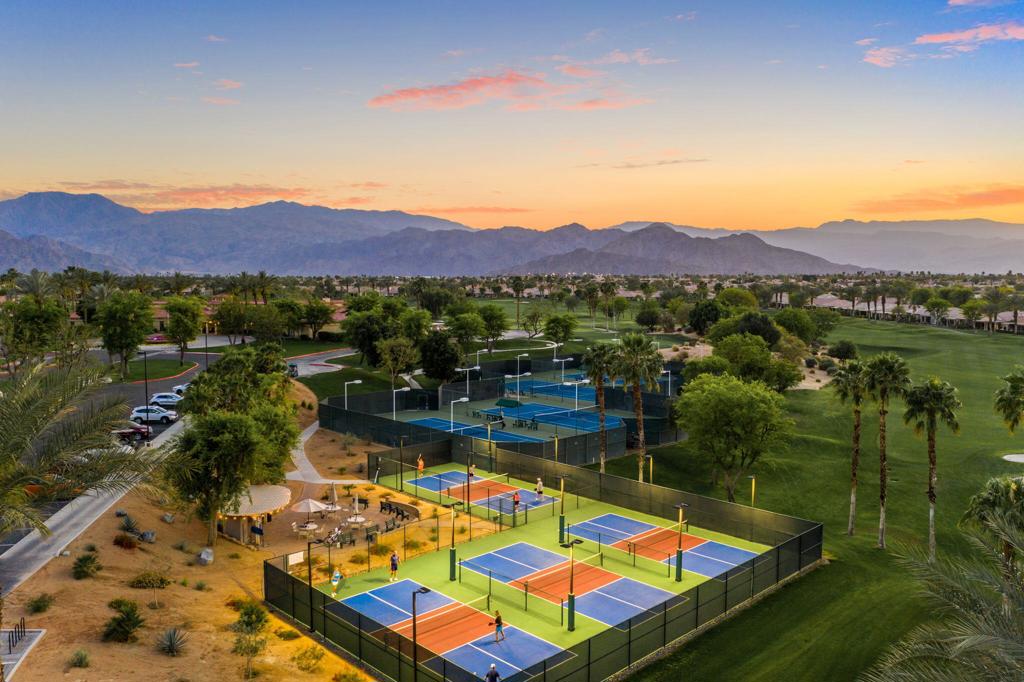 Heritage Palms CC - Residential