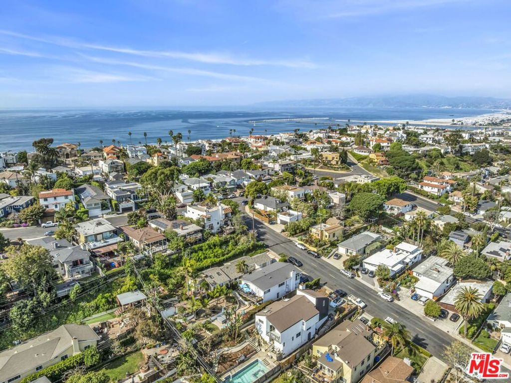 Photo of 408 Talbert Street, Playa Del Rey, CA 90293 (MLS # 26645327)