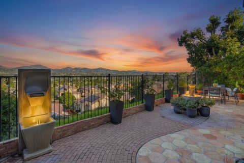 13657 Tradition St San Diego CA 92128