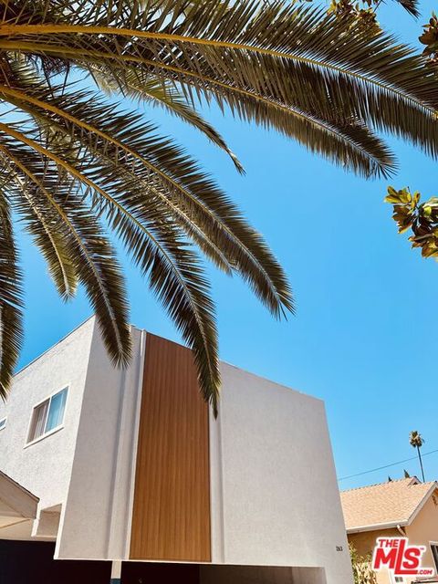 Photo of 1163 N Raymond Avenue #6, Glendale, CA 91201 (MLS # 26847531)