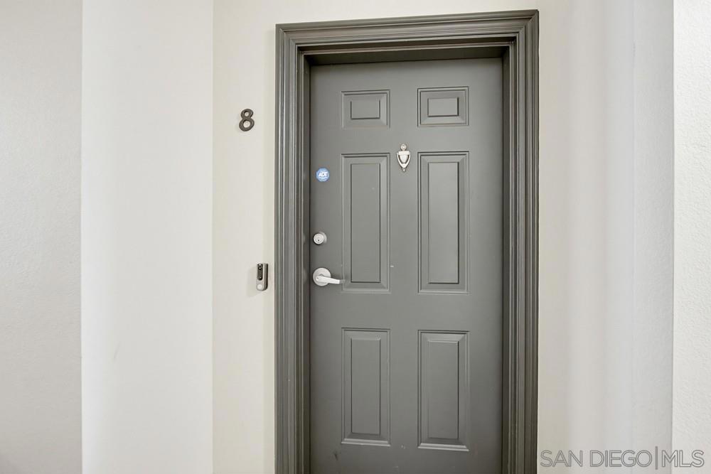 1045 Peach Ave 8