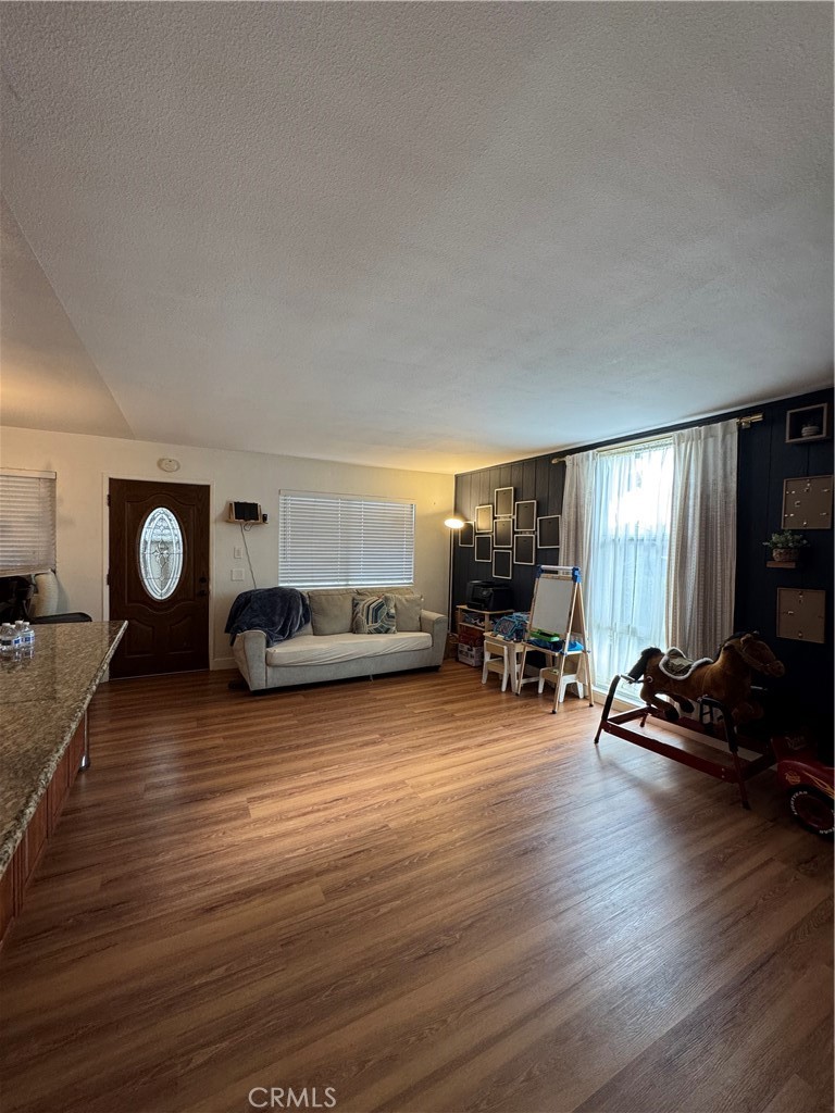 3325 Santa Fe Avenue 41