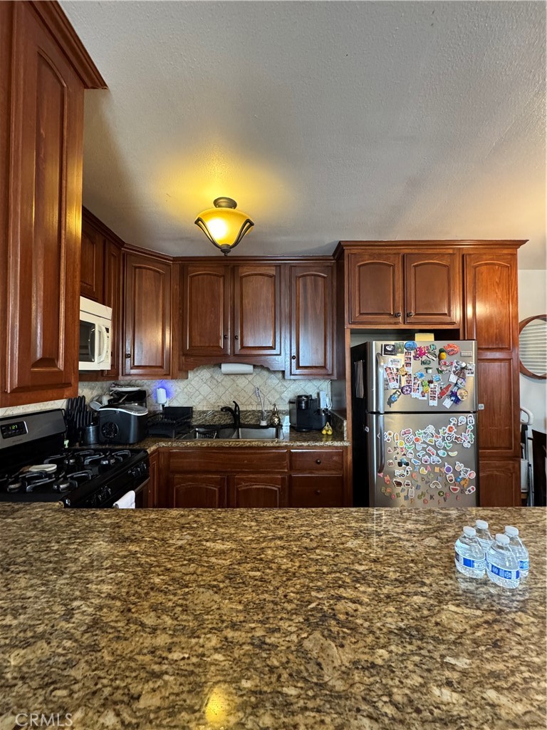 3325 Santa Fe Avenue 41