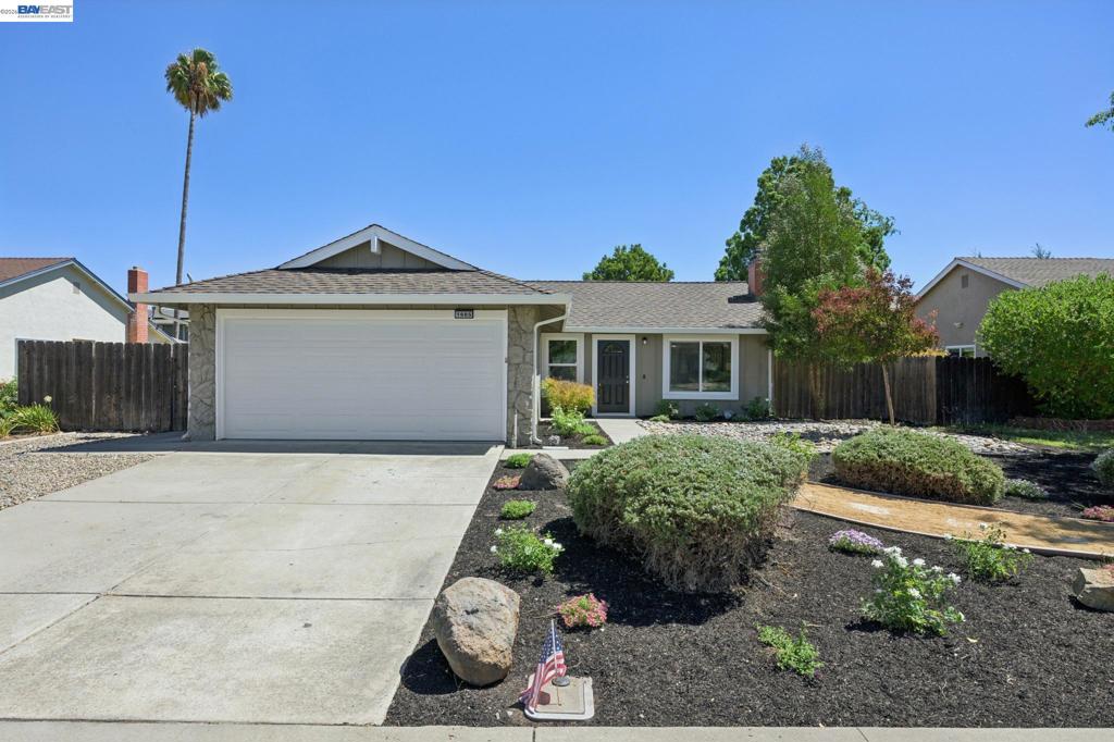 1665 Honeysuckle Rd