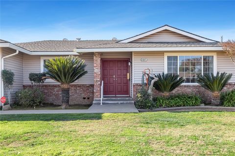 Photo of 6647 N Anna Street, Fresno, CA 93710 (MLS # FR26048009)