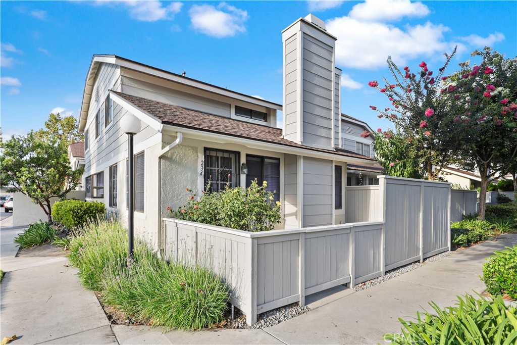 Welcome to our comfortable living space in the heart of Anaheim. This two-story home features a bright and open floor plan with a cozy fireplace in the living room, perfect for relaxing evenings. The kitchen comes equipped with appliances and flows seamlessly into the dining and living areas, creating a warm and inviting space for gatherings. Convenient in-unit laundry and a 2-car attached garage add to the home’s functionality.
Upstairs, you’ll find three spacious bedrooms, including a primary suite with its own private bath, providing the ideal separation between living and sleeping areas. With only one shared wall, this home offers a greater sense of privacy compared to many townhome communities.
The well-maintained community includes features such as sidewalks, street lights, and landscaped surroundings, with a low monthly HOA. Outside your door, enjoy being just minutes from Disneyland, Knott’s Berry Farm, local parks, shopping, and dining—making this the perfect starter home or investment opportunity in a prime location.
