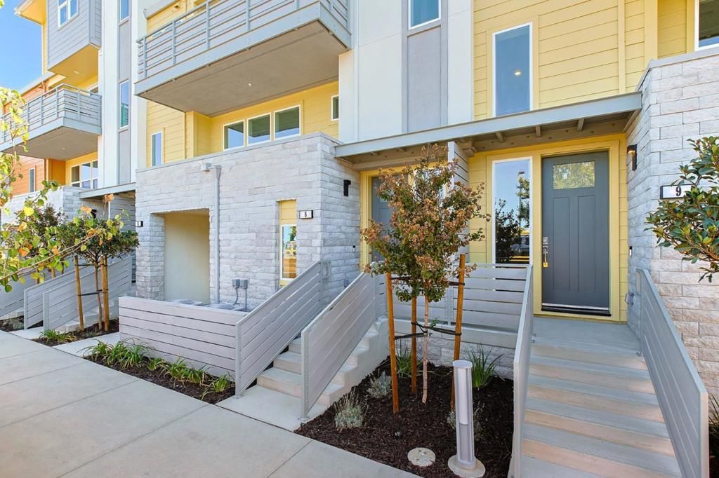 listing image 130728244892741783271