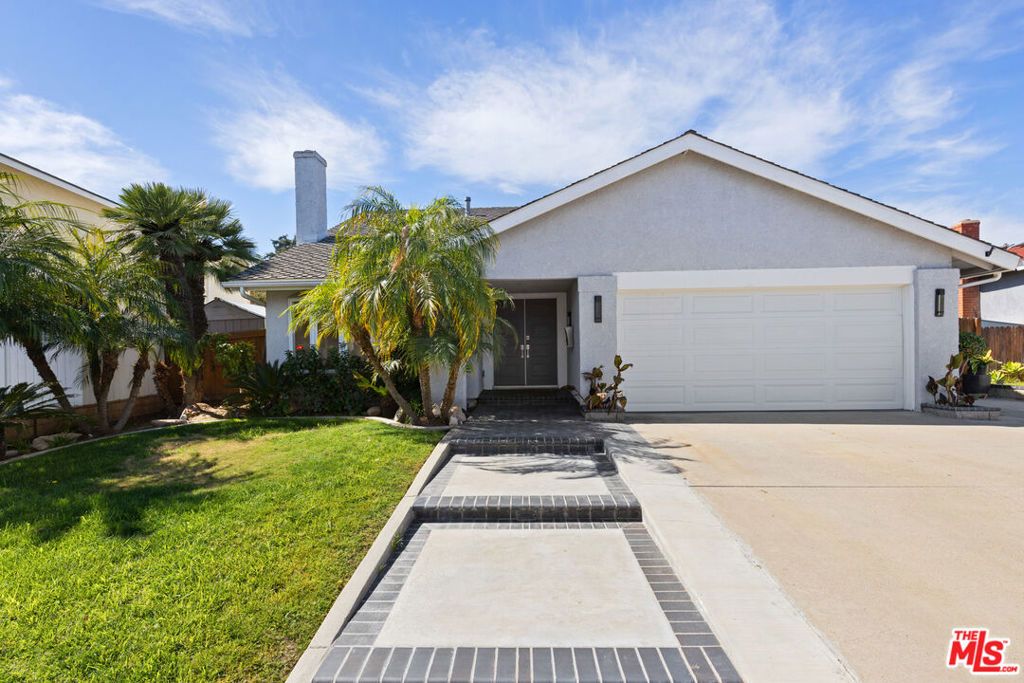 Photo of 3059 Heather Drive, Fullerton, CA 92835 (MLS # 26662155)