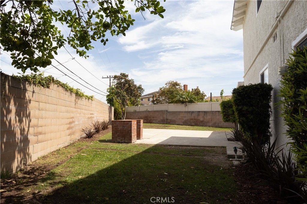 Photo of 23502 Kinard Ave, Carson, CA 90745 (MLS # SB26072469)