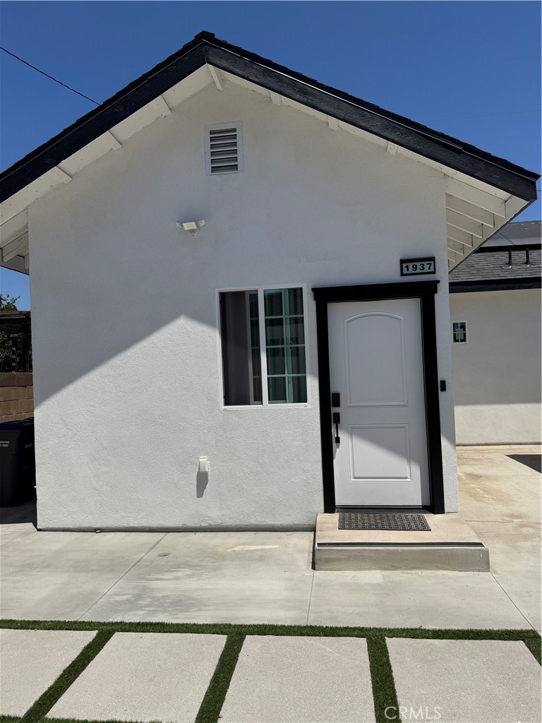 1935 W 154th Place