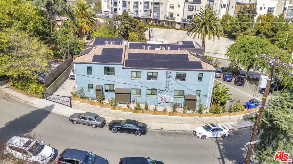 Properties 3 2811 Waverly Drive