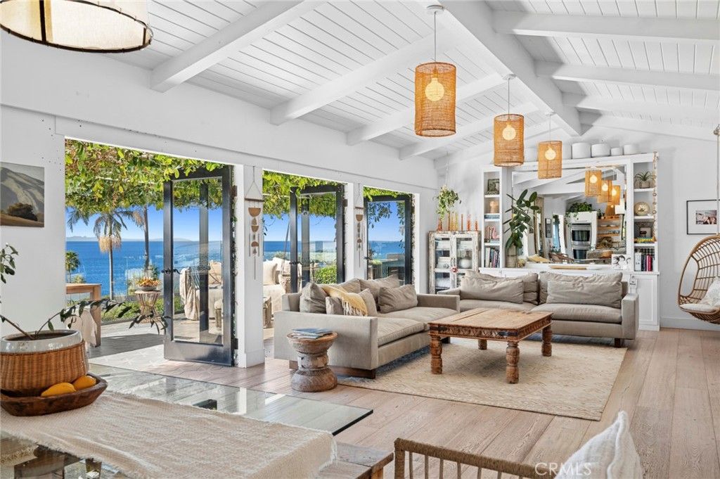 Photo of 31292 Monterey St, Laguna Beach, CA 92651 (MLS # LG26015152)