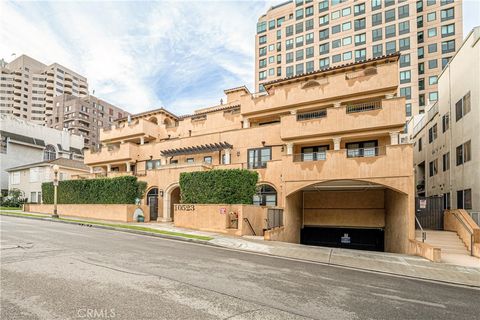Photo of 10523 Ashton Avenue #202, Los Angeles, CA 90024 (MLS # GD26076334)