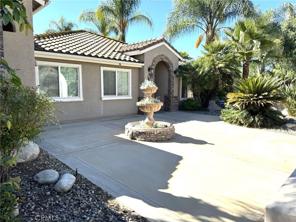 Photo of 28823 Loretta Avenue, Menifee, CA 92584 (MLS # SW25243414)