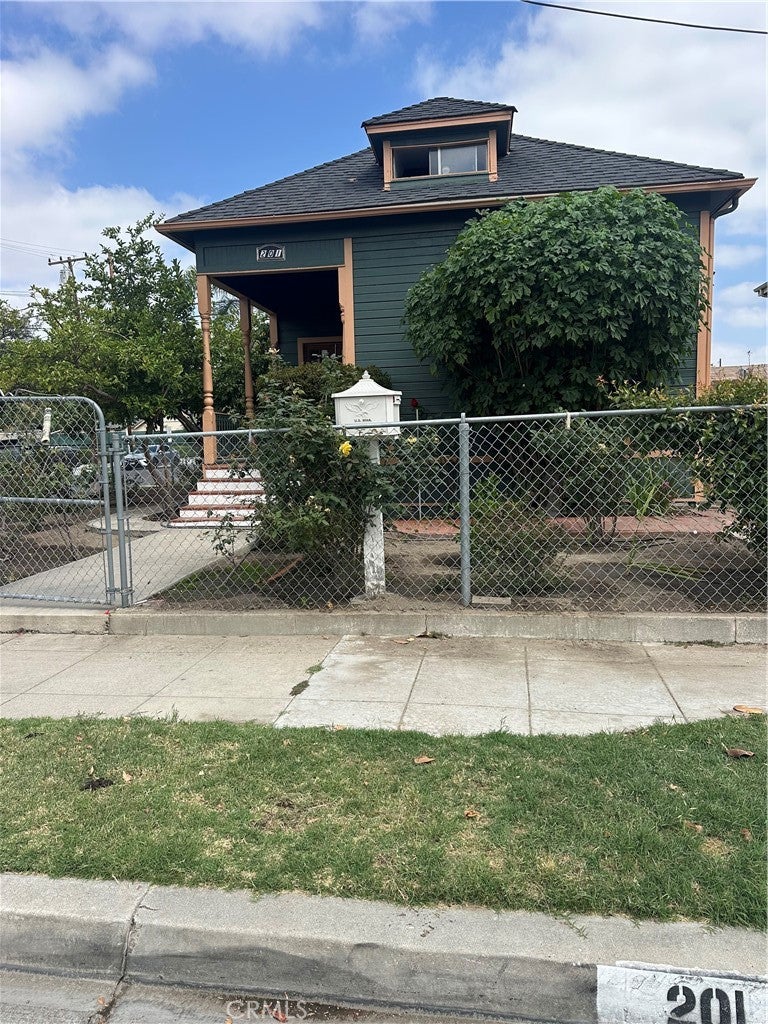 201 E Adele ST