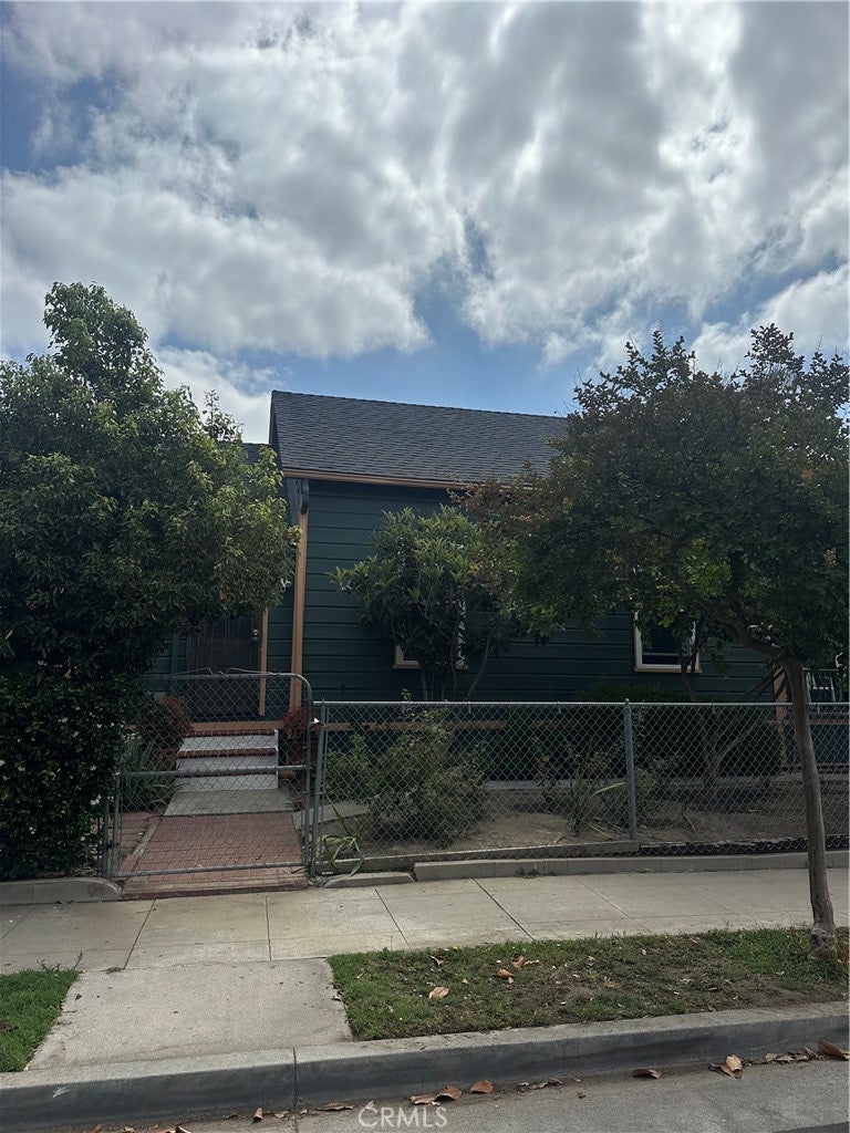 201 E Adele ST, Anaheim CA 92805