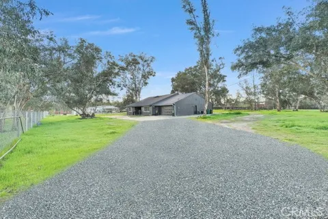 28625 Shady Tree Ln, Winchester, CA 92596 - MLS#: SW26002987