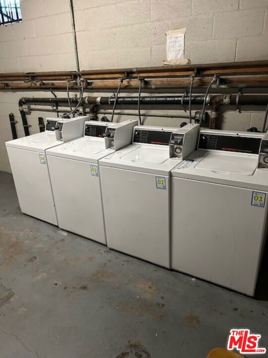 10901 Laurel Canyon Boulevard 212