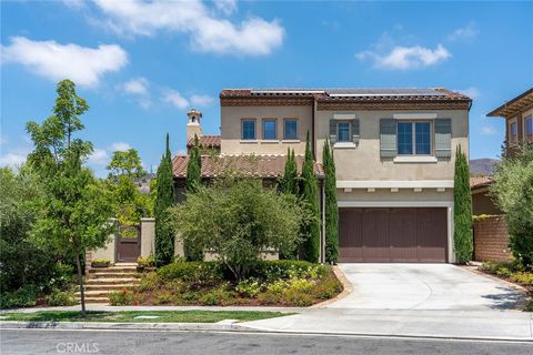 17 Lowland Irvine CA 92602