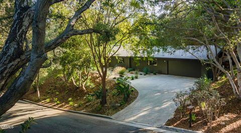 1116 Flintridge Avenue La Canada Flintridge CA 91011