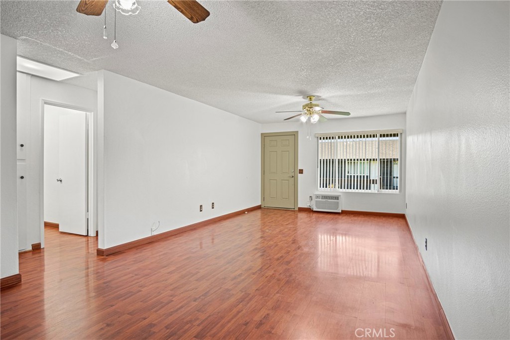 7100 Cerritos Avenue 86