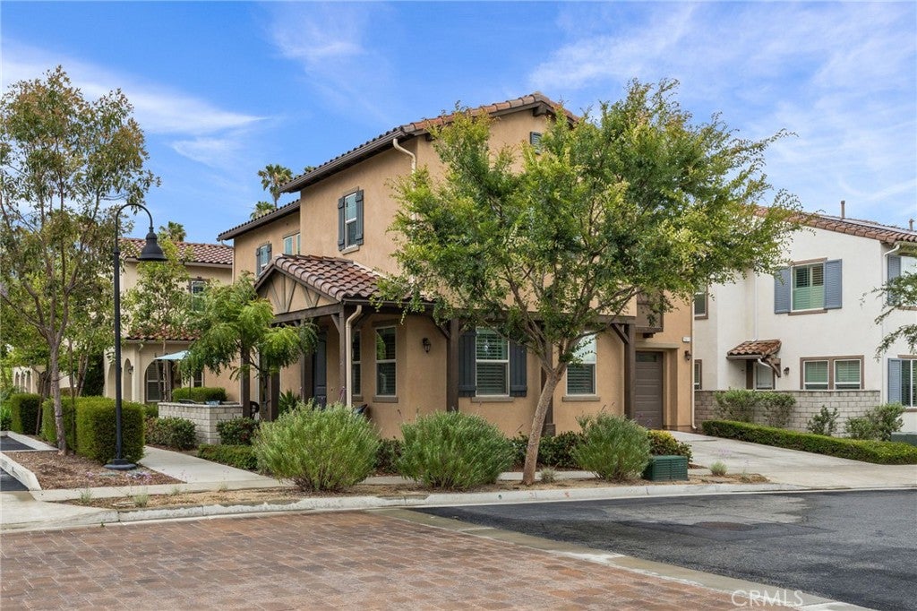1613 Masters Drive