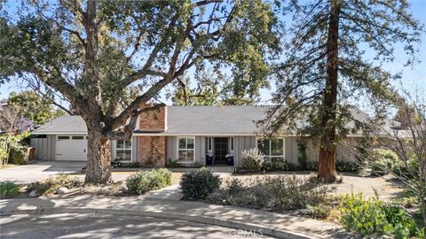 Photo of 6421 Mount Hood, Bakersfield, CA 93309 (MLS # SR26047337)