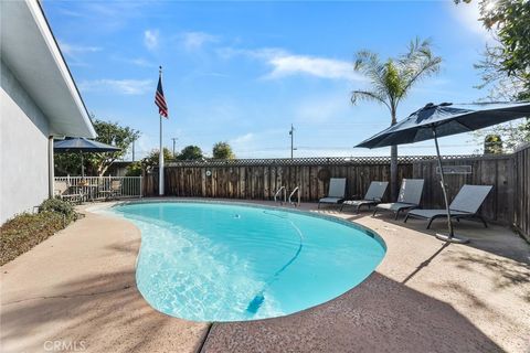 Tiny photo for 6421 Mount Hood, Bakersfield, CA 93309 (MLS # SR26047337)