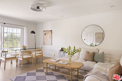 Photo of 1659 Franklin Street #6, Santa Monica, CA 90404 (MLS # 26666903)