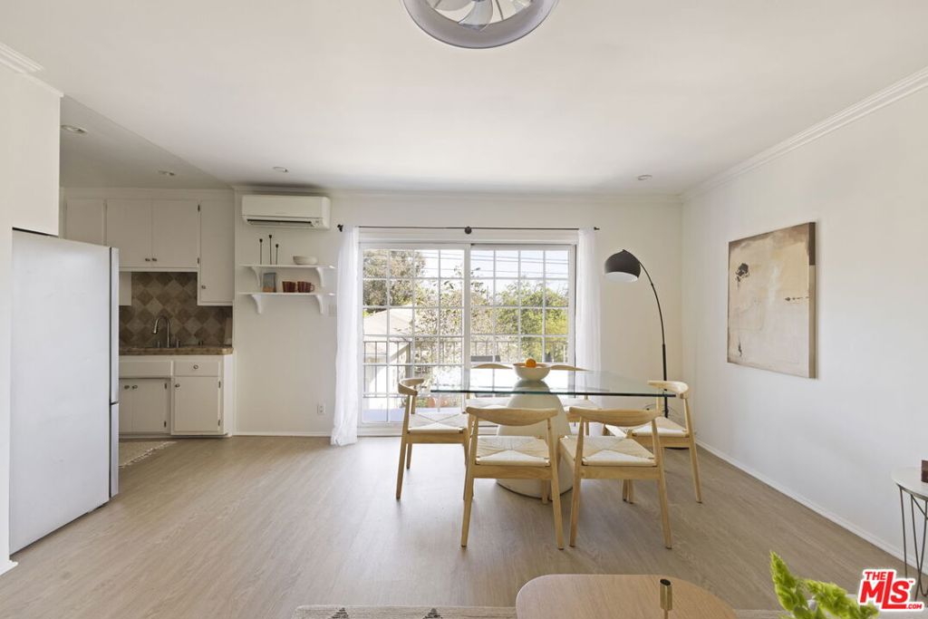 1659 Franklin Street 6