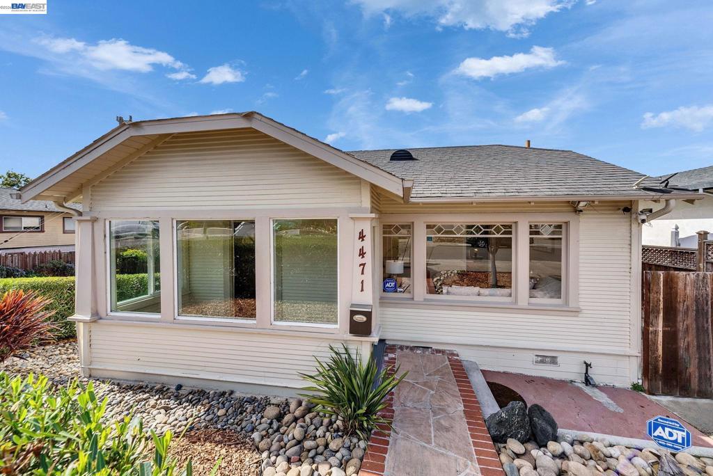 4471 Tulip Ave