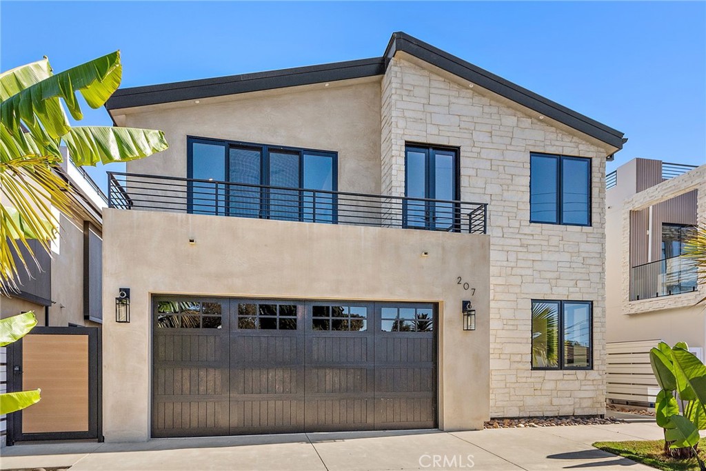 207 W Avenida San Antonio