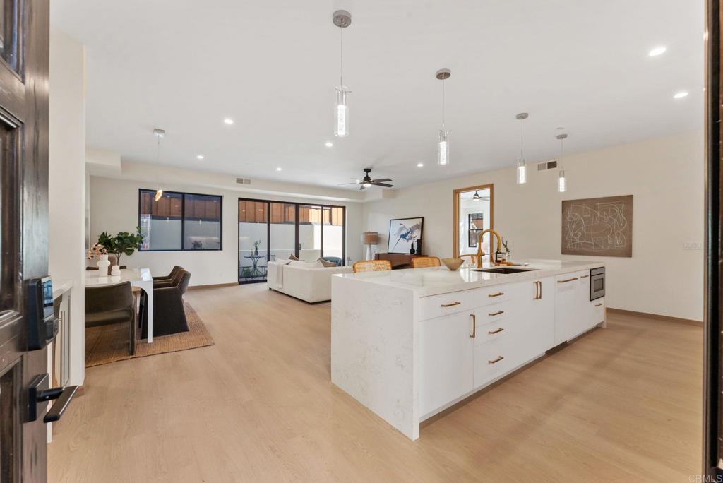 2670 Roosevelt Street