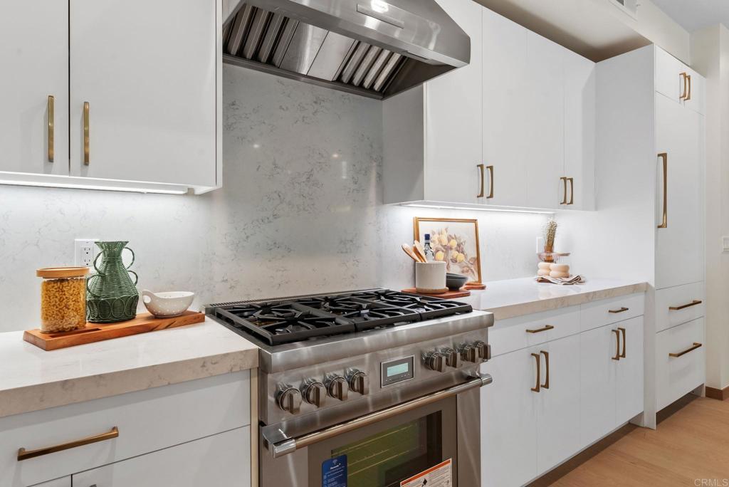 2670 Roosevelt Street